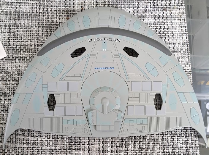 HeroCollector / Eaglemoss U.S.S. Enterprise NCC-1701 D PXL_20210521_124514552