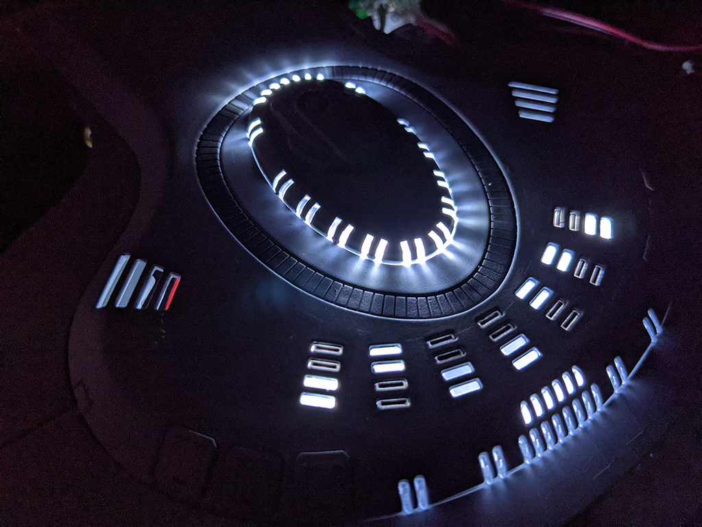 HeroCollector / Eaglemoss U.S.S. Enterprise NCC-1701 D Enterprise_Issue2_illuminated2